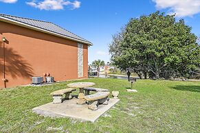 Gulf Terrace 160 - Pet-friendly First Floor Condo in Center of Destin 