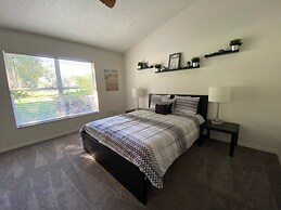 The Lake Condo @ Southern Dunes 3 Bedroom Villa by RedAwning