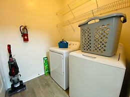 Hemingway Apartment @ Southern Dunes 2 Bedroom Villa by Redawning