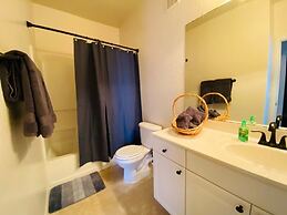 Hemingway Apartment @ Southern Dunes 2 Bedroom Villa by Redawning