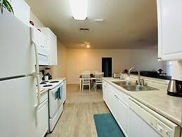 Hemingway Apartment @ Southern Dunes 2 Bedroom Villa by Redawning