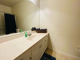 Hemingway Apartment @ Southern Dunes 2 Bedroom Villa by Redawning