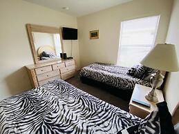 Ezra's Vacation Home @ Southern Dunes 4 Bedroom Villa by Redawning