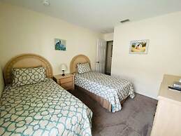 Ezra's Vacation Home @ Southern Dunes 4 Bedroom Villa by Redawning