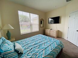 Ezra's Vacation Home @ Southern Dunes 4 Bedroom Villa by Redawning