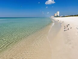 Bid-a-wee Beach Bungalow 3 Bedroom Home by RedAwning