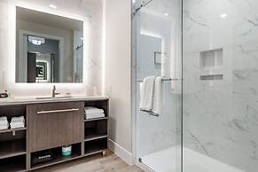 Cambria Hotel Austin Uptown Near The Domain