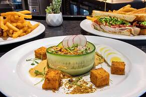 Cambria Hotel Austin Uptown Near The Domain