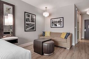 Cambria Hotel Austin Uptown Near The Domain