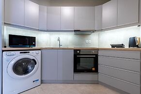 Phaedrus Living Luxury Flat Ampelokipoi