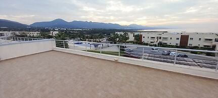 Stunning Rooftop Terrace Between sea and Mountains