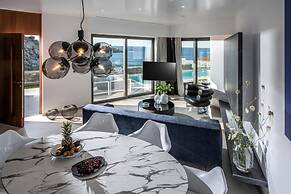 Made By The Sea Villas 8 Bdrm