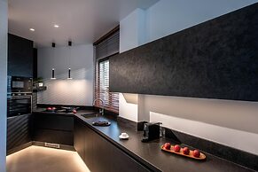 Made By The Sea Villas 8 Bdrm