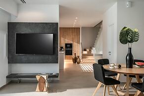 Made By The Sea Villas 17 Bdrm