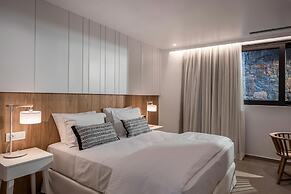 Made By The Sea Villas 17 Bdrm