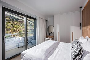 Made By The Sea Villas 9 Bdrm