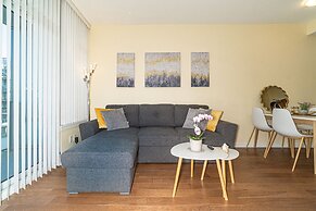 Lovely Oasis near Waterfront & Downtown