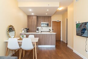 Lovely Oasis near Waterfront & Downtown