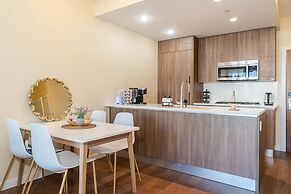 Lovely Oasis near Waterfront & Downtown