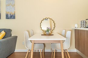 Lovely Oasis near Waterfront & Downtown