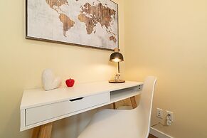 Lovely Oasis near Waterfront & Downtown