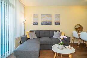 Lovely Oasis near Waterfront & Downtown