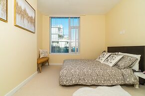 Lovely Oasis near Waterfront & Downtown