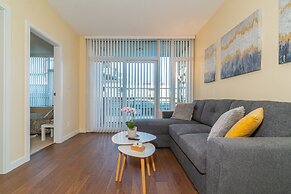 Lovely Oasis near Waterfront & Downtown