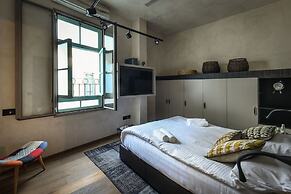 The Pearl of Jaffa Lux Apt by Sea N Rent