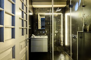 The Pearl of Jaffa Lux Apt by Sea N Rent