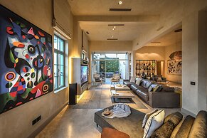 The Pearl of Jaffa Lux Apt by Sea N Rent