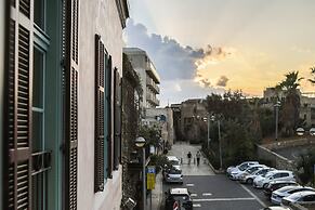 The Pearl of Jaffa Lux Apt by Sea N Rent