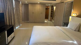 Omni Tower Sukhumvit Nana - Direct