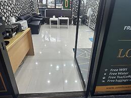 Omni Tower Sukhumvit Nana - Direct