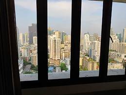 Omni Tower Sukhumvit Nana - Direct