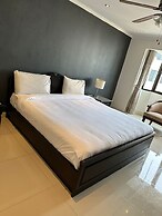 Omni Tower Sukhumvit Nana - Direct