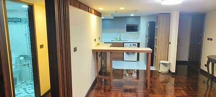 Omni Tower Sukhumvit Nana - Direct