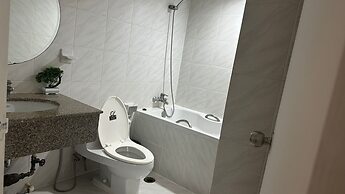 Omni Tower Sukhumvit Nana - Direct