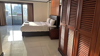 Omni Tower Sukhumvit Nana - Direct