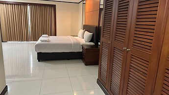 Omni Tower Sukhumvit Nana - Direct