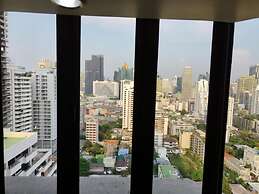 Omni Tower Sukhumvit Nana - Direct