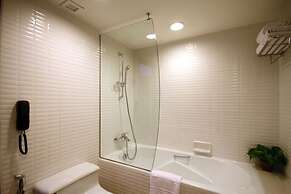 Omni Tower Sukhumvit Nana - Direct