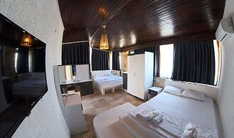 Stone House Foca Butik Otel