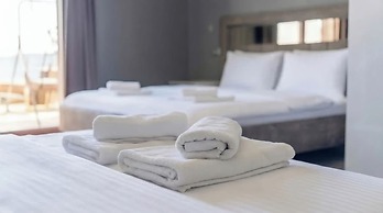 Stone House Foca Butik Otel