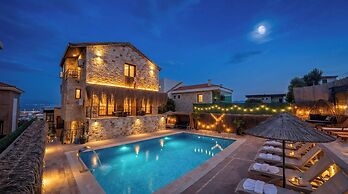 Stone House Foca Butik Otel