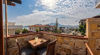 Stone House Foca Butik Otel