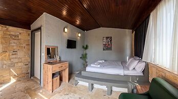 Stone House Foca Butik Otel