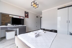 Stone House Foca Butik Otel