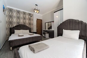 Stone House Foca Butik Otel