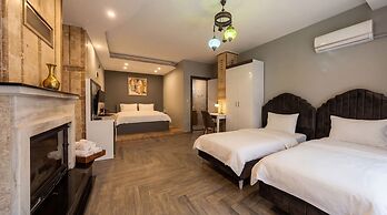 Stone House Foca Butik Otel